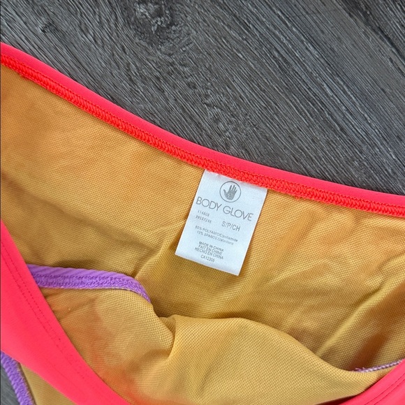 Body Glove Womens ARO Bralette Bikini Swimsuit S/M - Picture 3 of 4